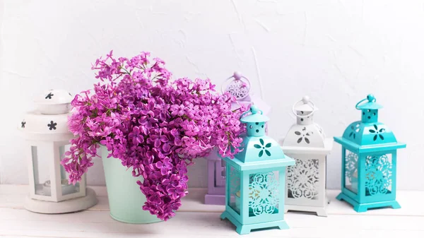 Flores de lilás na caixa — Fotografia de Stock