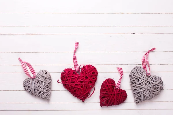 Kırmızı ve gri dekoratif Kalpler — Stok fotoğraf
