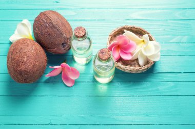  Hindistan cevizi yağı ile şişe