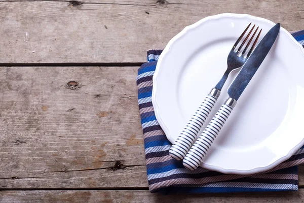 Table setting for summer. — Stock Photo, Image