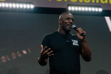 Köln, Almanya - 28 Haziran 2019: Idris Elba (* 1972, İngiliz aktör, DJ ve şarkıcı - The Fast & The Furious), Fast & Furious Hobbs & Shaw 'ın Ccxp Köln' deki son film fragmanının dünya prömiyeri.
