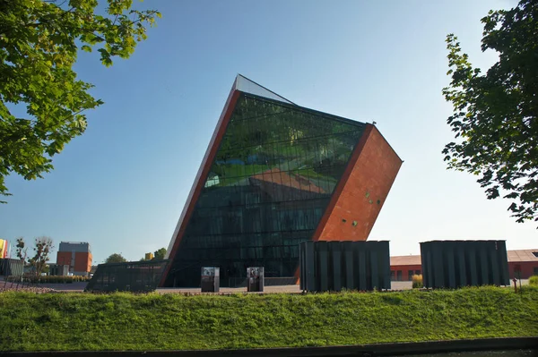 10 de agosto de 2019, Gdansk, Polonia - Museo de la Segunda Guerra Mundial en Gdansk, Polonia . — Foto de Stock
