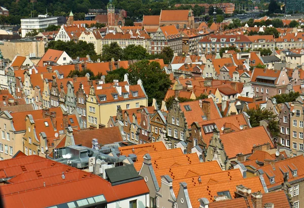 11 août 2019. Gdansk, Pologne. Vieille ville - vue panoramique depuis la tour de l'hôtel de ville . — Photo