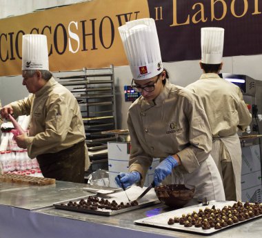 Bologna / İtalya - 23 Kasım 2019: Cioccoshow, Bologna. Cioccoshow İtalya 'daki en önemli çikolata sergisidir..