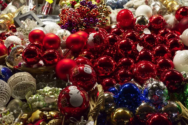 Традиционные Украшения Рождественской Елки Рынках Сент Люсии Болоньи — стоковое фото