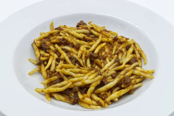 Trofie Traditionelle Italienische Pasta Mit Rindfleisch Ragusbolognese Weiße Schale Weißer — Stockfoto