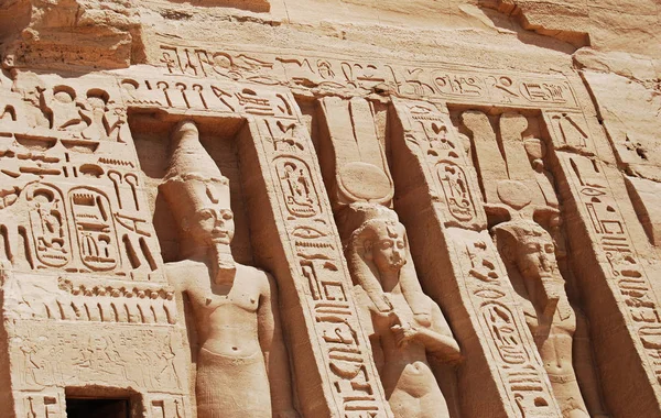 Ebu Simbel Tapınağının Ana Heykelleri Mısır — Stok fotoğraf