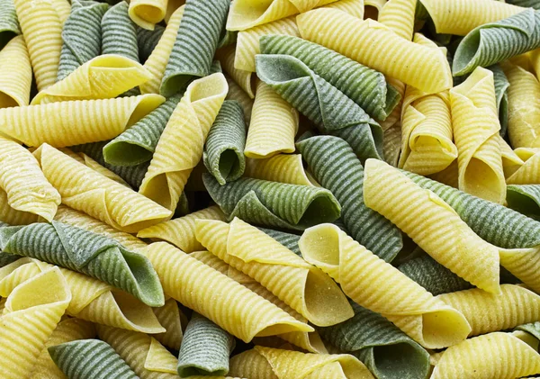 Italian Raw Colored Pasta Maccheroni Pettine — Stock Photo, Image