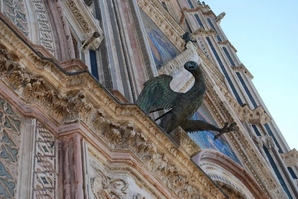 Gárgola Fachada Catedral Orvieto Italia —  Fotos de Stock