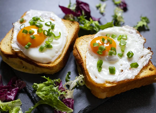 Sandwiches Ham Cheese Eggs Traditional French Croque Madame Sandwiches Served — Stock Photo, Image