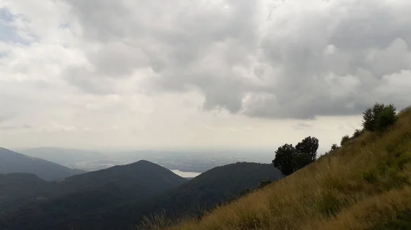 Захватывающий Дух Вид Горы Озеро Комо Вершины Горы Паланцоне Ломбардия — стоковое фото