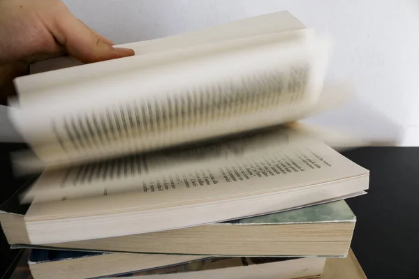 Close Hand Woman Who Leafing Pages Book Education Literature — Stock Photo, Image