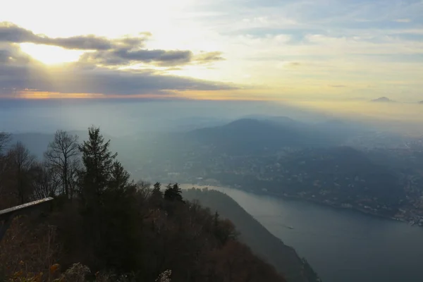 Belo Pôr Sol Com Vista Para Montanhas Lago Como Lombardia — Fotografia de Stock