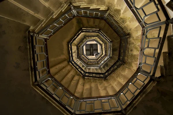 Wendeltreppe Inneren Des Leuchtturms Von Unten Gesehen Reisen Und Architektur — Stockfoto