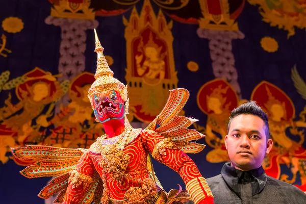 Traditionelle thailändische Puppe — Stockfoto