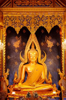 Phra Phuttha Chinnarat Buda resim Wat Phra Si Rattana Mahathat Tapınağı Phitsanulok, Tayland