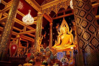 Phra Phuttha Chinnarat Buda resim Wat Phra Si Rattana Mahathat Tapınağı, Phitsanulok, Tayland
