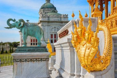 Ananta Samakhom taht salonu Barom Mangalanusarani Pavillian Bangkok, Tayland