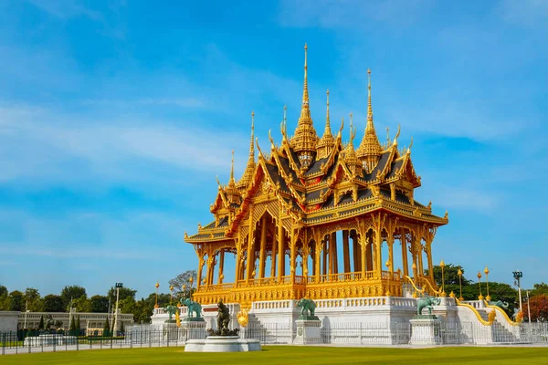 Barom Mangalanusarani Pavillian a Bangkok, Thailandia — Foto Stock