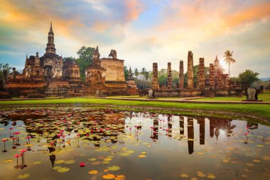Sukhothai, Thailand - 18 Ocak 2017: Wat Mahathat Tapınağı TH