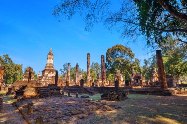 Wat Chedi Jet Thaew at Si Satchanalai Historical Park, a UNESCO World Heritage Site in Sukhothai,  Thailand.
