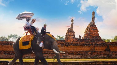 Ayuthaya Historical Park, Unesco Dünya Mirası Tayland tapınakta WAT Chaiwatthanaram