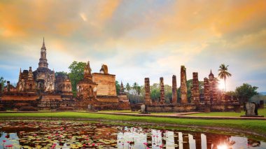 WAT Mahathat Tapınağı'nda Sukhothai Tarih Parkı, Unesco Dünya Mirası Tayland