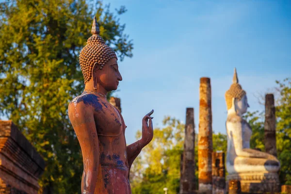 Wat Sa Si 寺スコータイ歴史公園、タイの世界遺産 — ストック写真