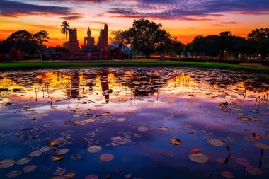 WAT Mahathat Tapınağı'nda Sukhothai Tarih Parkı, Unesco Dünya Mirası Tayland