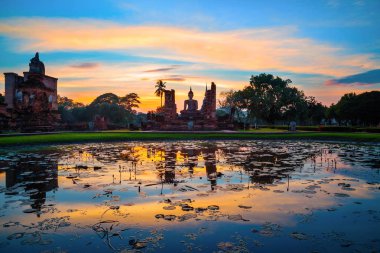 WAT Mahathat Tapınağı'nda Sukhothai Tarih Parkı, Unesco Dünya Mirası Tayland