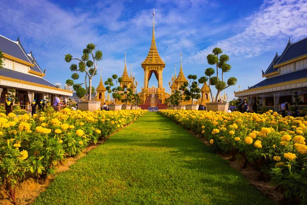 Královským krematoriem jeho Veličenstvo král Bhumibol Adulyadej v Bangkoku, Thajsko — Stock fotografie