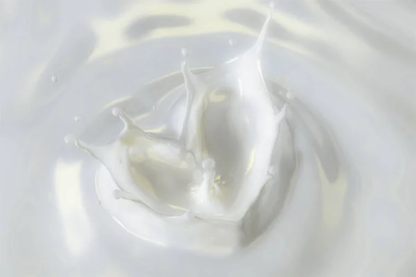Representación 3D de loción lechosa con forma de corazón Crown Splash — Foto de Stock