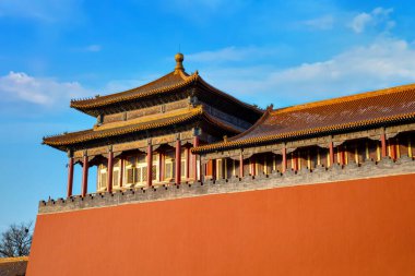 Çin 'in Pekin şehrinin Yasak Kenti Wumen (Meridyen Kapısı)