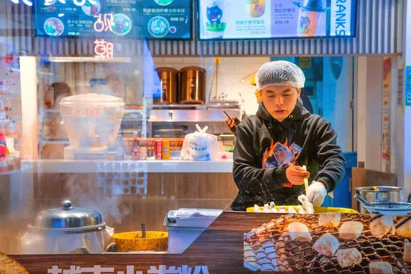 Beijing China Ianuarie 2020 Oameni Neidentificați Într Restaurant Din Nanluoguxiang — Fotografie, imagine de stoc