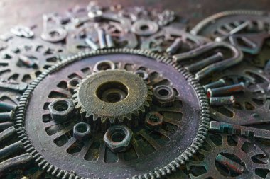 Makine teçhizatı, metal dişli çarklar, fındık ve cıvatalar. Seçmeli odaklanma