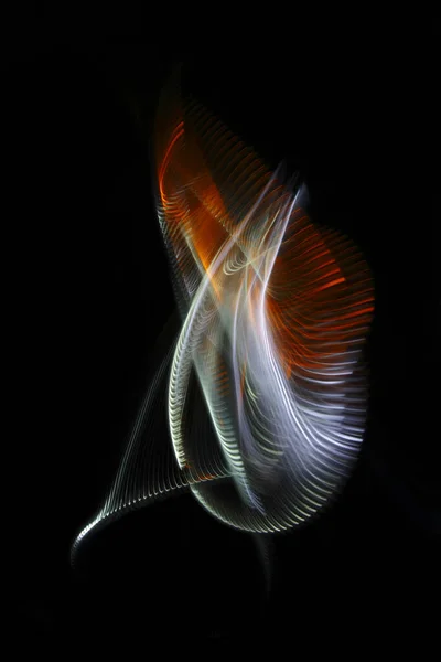 Φωτογραφία Μεγάλης Έκθεσης Πολύχρωμων Φωτεινών Μονοπατιών Που Σχηματίζουν Ένα Σύνθετο — Φωτογραφία Αρχείου