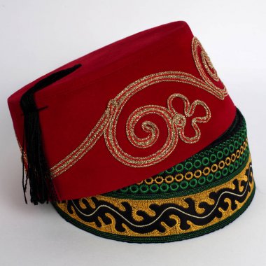 iki ulusal şapka