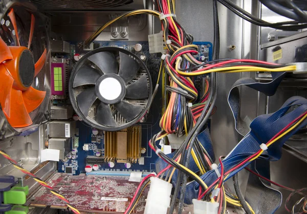 Stary i zakurzony i zdemontowane komputera — Zdjęcie stockowe