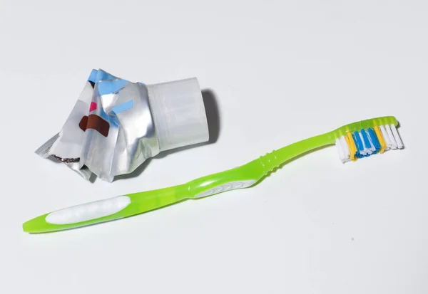 Diş fırçası ve diş Yapıştır kullanılan — Stok fotoğraf