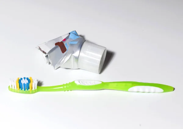 Diş fırçası ve diş Yapıştır kullanılan — Stok fotoğraf
