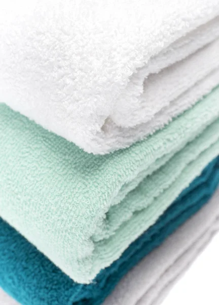 Opgestapelde Handdoeken Verschillende Kleuren — Stockfoto