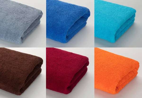 Conjunto de toalhas Terry multicoloridas — Fotografia de Stock