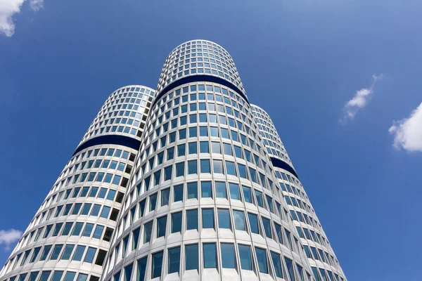 Edificio de la sede de BMW. Sede en Munich, Alemania, marzo 2020 — Foto de Stock