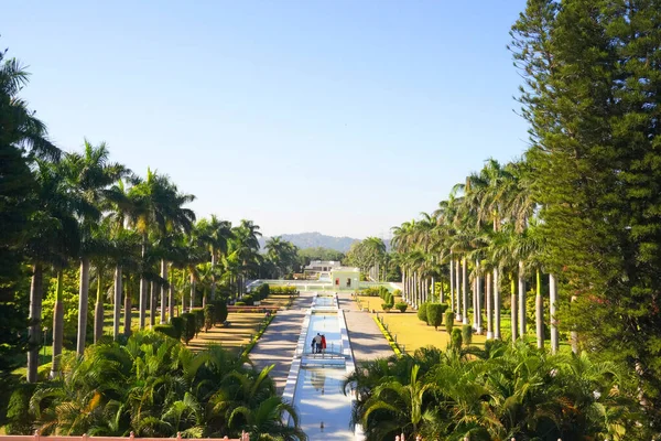 Jardines de Yadavindra, también conocidos como Jardines Pinjore — Foto de Stock
