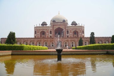Delhi / Hindistan - Mayıs 01 2019: Humayun 'un mezarı Delhi, Hindistan' daki Babür İmparatoru Humayun 'un mezarıdır..