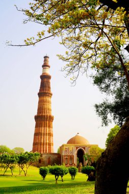 Qutub Minar Kulesi, Yeni Delhi, Hindistan. Unesco Dünya Mirası