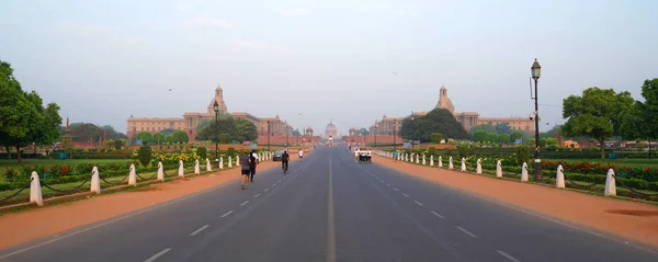 New Delhi, Indie - 26 kwietnia: Rashtrapati Bhavan jest oficjalną siedzibą prezydenta Indii 26 kwietnia 2019 roku w New Delhi, Indie. — Zdjęcie stockowe