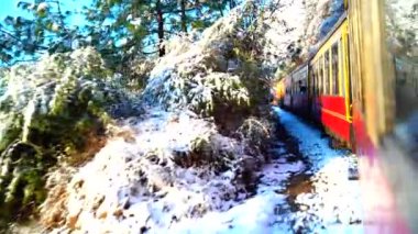 Kalkashimla demiryolu, Kuzey Hindistan 'da Kalka' dan Shimla 'ya uzanan dağlık bir yoldan geçen dar çaplı bir demiryolu..