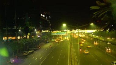 Gurgaon, Yeni Delhi 'nin güneybatısında, Kuzey Hindistan' da bir şehirdir. Mali ve teknolojik merkez olarak bilinir..