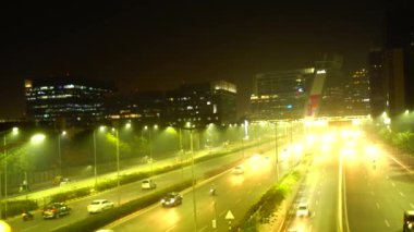 Gurgaon, Yeni Delhi 'nin güneybatısında, Kuzey Hindistan' da bir şehirdir. Mali ve teknolojik merkez olarak bilinir..